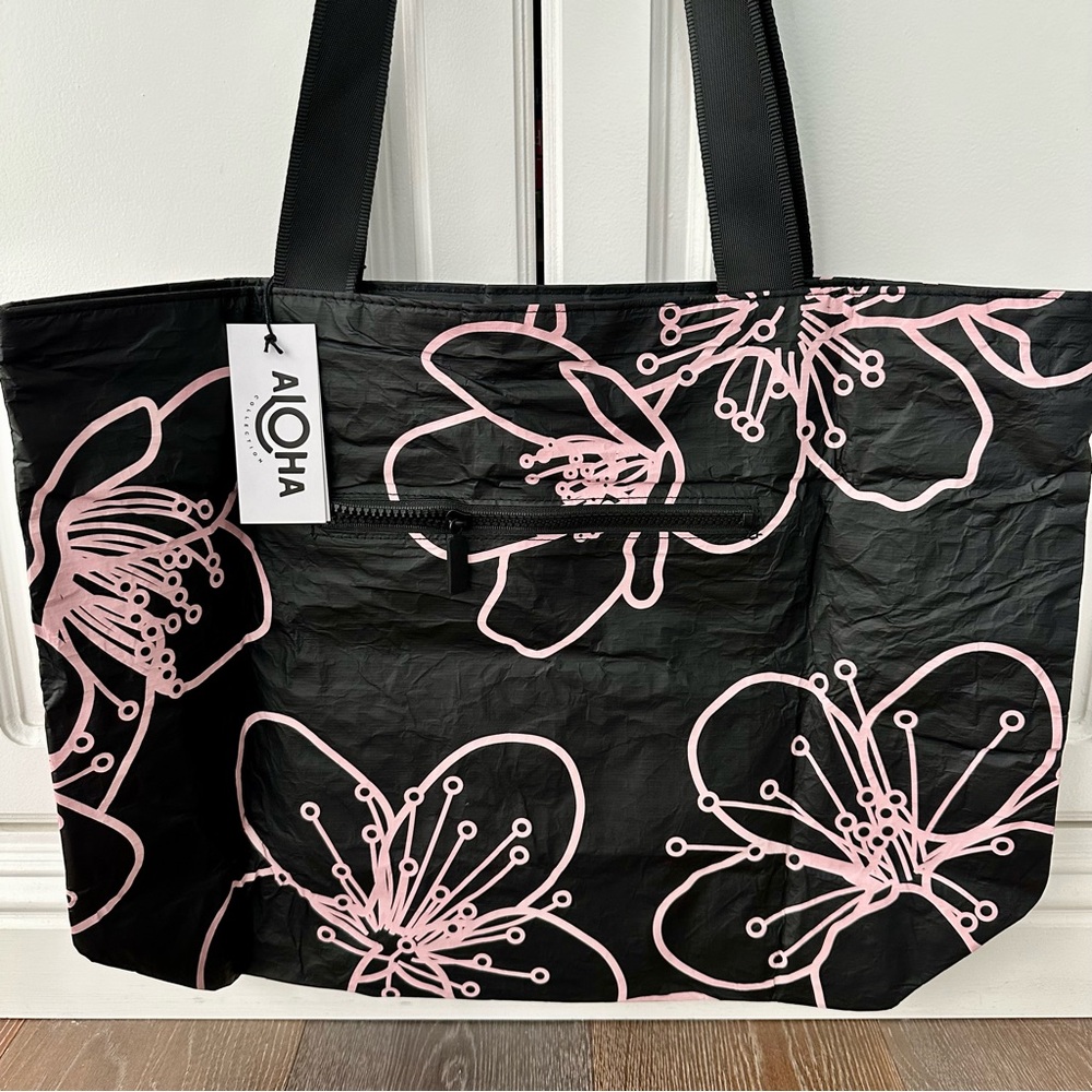 Aloha Collection x T&C Surf limited edition Day Tripper in Sakura Print NWT tote - Picture 7 of 9